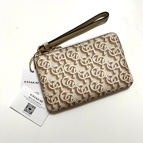 COACH Corner Zip Wristlet Beige Monogram Print Canvas Leather CF548 NWT Wallet - Picture 2 of 5